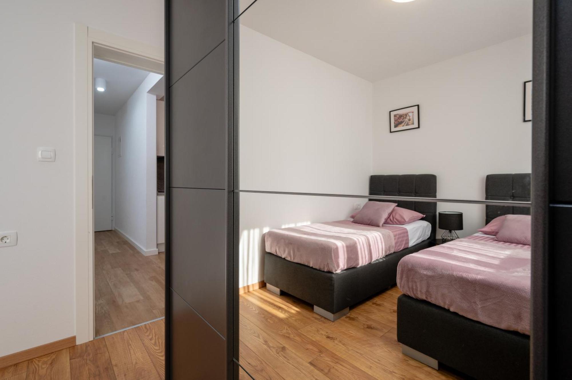 Apartment Ivi טרוגיר מראה חיצוני תמונה